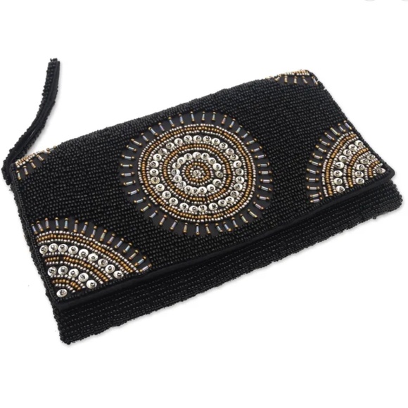 Circle Pattern Beaded Clutch NWOT in Black, Gold, and Silver Beads - Picture 1 of 8